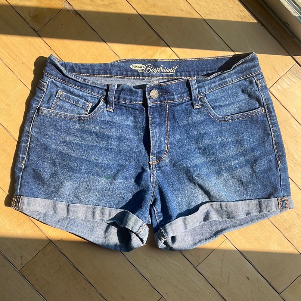 Old Navy boyfriend shorts size 8